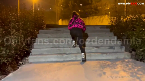 Dışarıda yürüyüşe çıktım ve olanlar oldu – Damla Özden