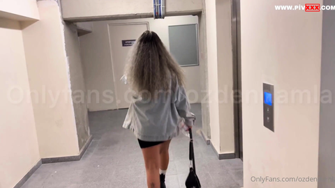 Avm otoparkında tanıştığım çocukla sex yaptık – Damla Özden