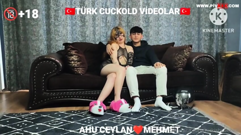 TurkishCuckold'un karısı sevgilisiyle sert sikişiyor