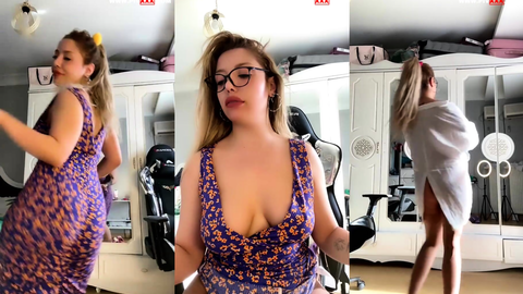 Tango açelya odasında soyunup göğüslerini sergiliyor