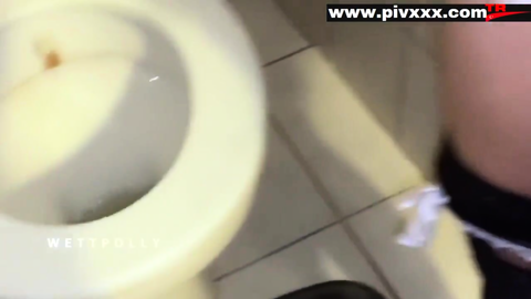 wettpolly temizlikci konulu porno