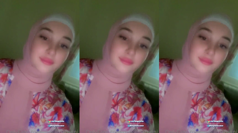 mayamartinni türbanlı halde webcamde göğüslerini açıp poz veriyor
