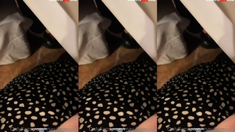 mayamartinni onlyfans'ta eteğini sıyırıp amını parmaklayarak sıvı fışkırtıyor
