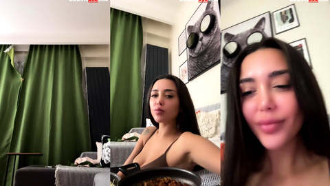 ada kumsal canlıda yemek yerken memelerini açıyor