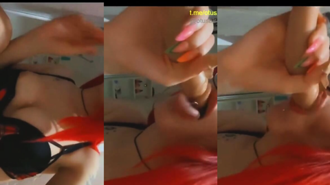 mericeyn tango dildoyu ağzına alıp emiyor