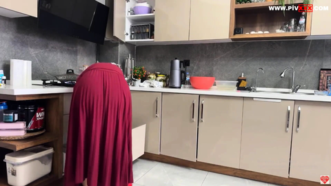 Fatma İle Her Telden Kırmızı Temizlik