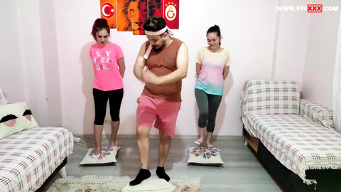 SPOR HOCASINI KÖLESİ YAPIYORLAR