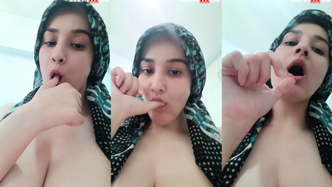 türbanlı sevim canlıda parmağını yalayıp memelerini sergiliyor