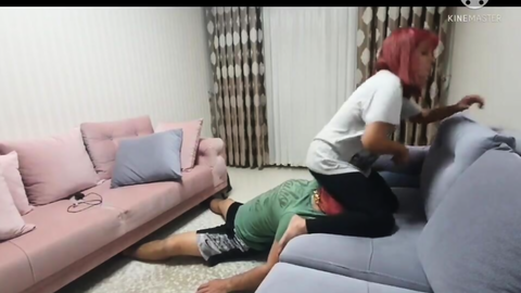 Üst komşu Üst komşu videosu; Aşağılama, Ayak Fetişi, Dayak, Derin Ayak, Dominasyon, Nefes Kontrolü, Rol Oyunu, Yüze Oturma etiketiyle Dominatrix Devin tarafından