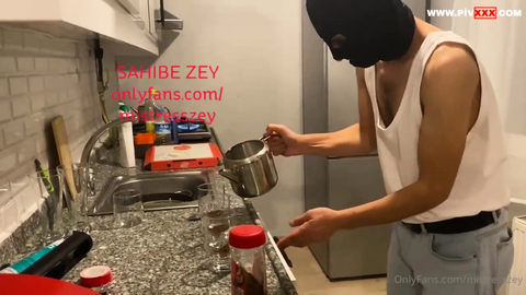 EV KÖLEM, HİZMET KÖLEM, KÖPEĞİM !