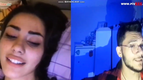 Yavaş Yavaş Soyunmaya Başladı – Omegle Şok Anları